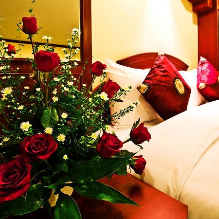 Phuket Baan Sudarat Hotel מראה חיצוני תמונה