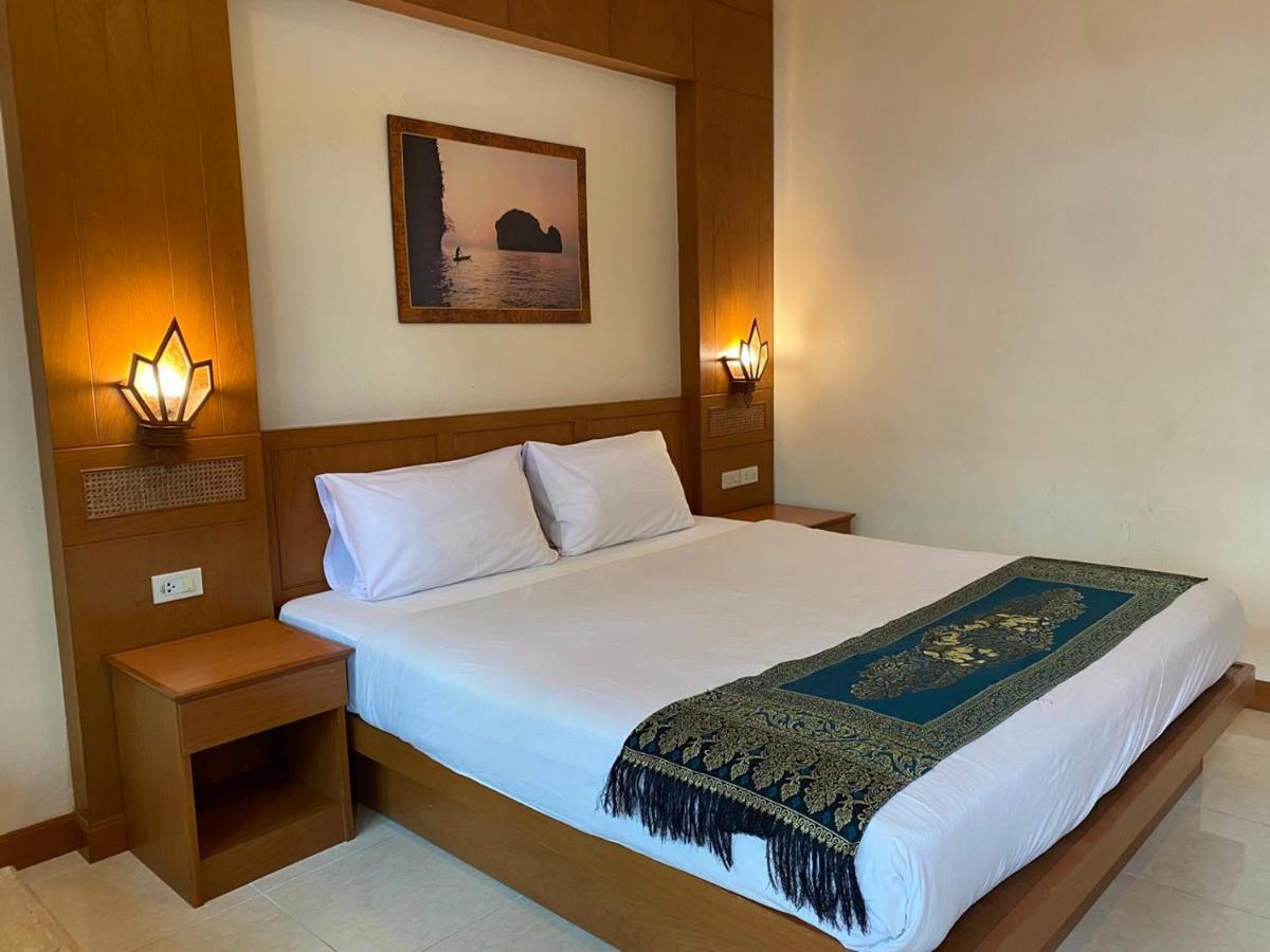 Phuket Baan Sudarat Hotel חדר תמונה