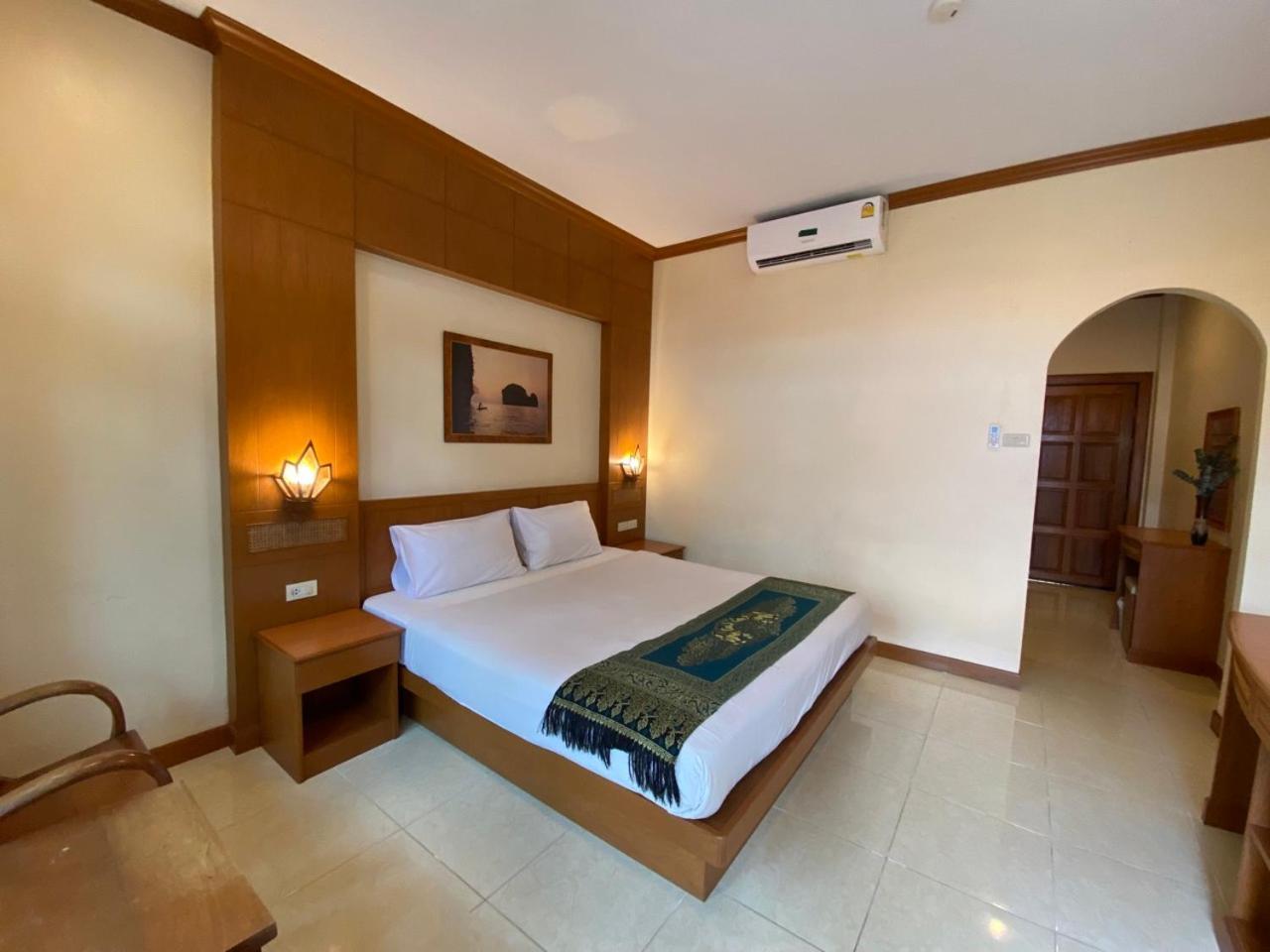 Phuket Baan Sudarat Hotel חדר תמונה