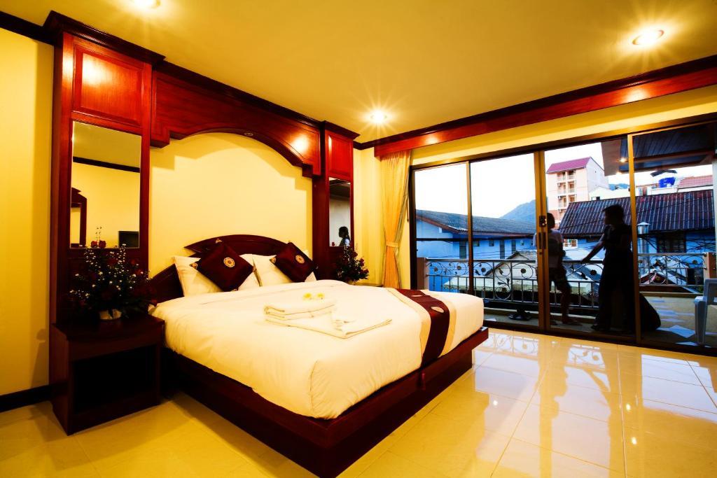 Phuket Baan Sudarat Hotel מראה חיצוני תמונה