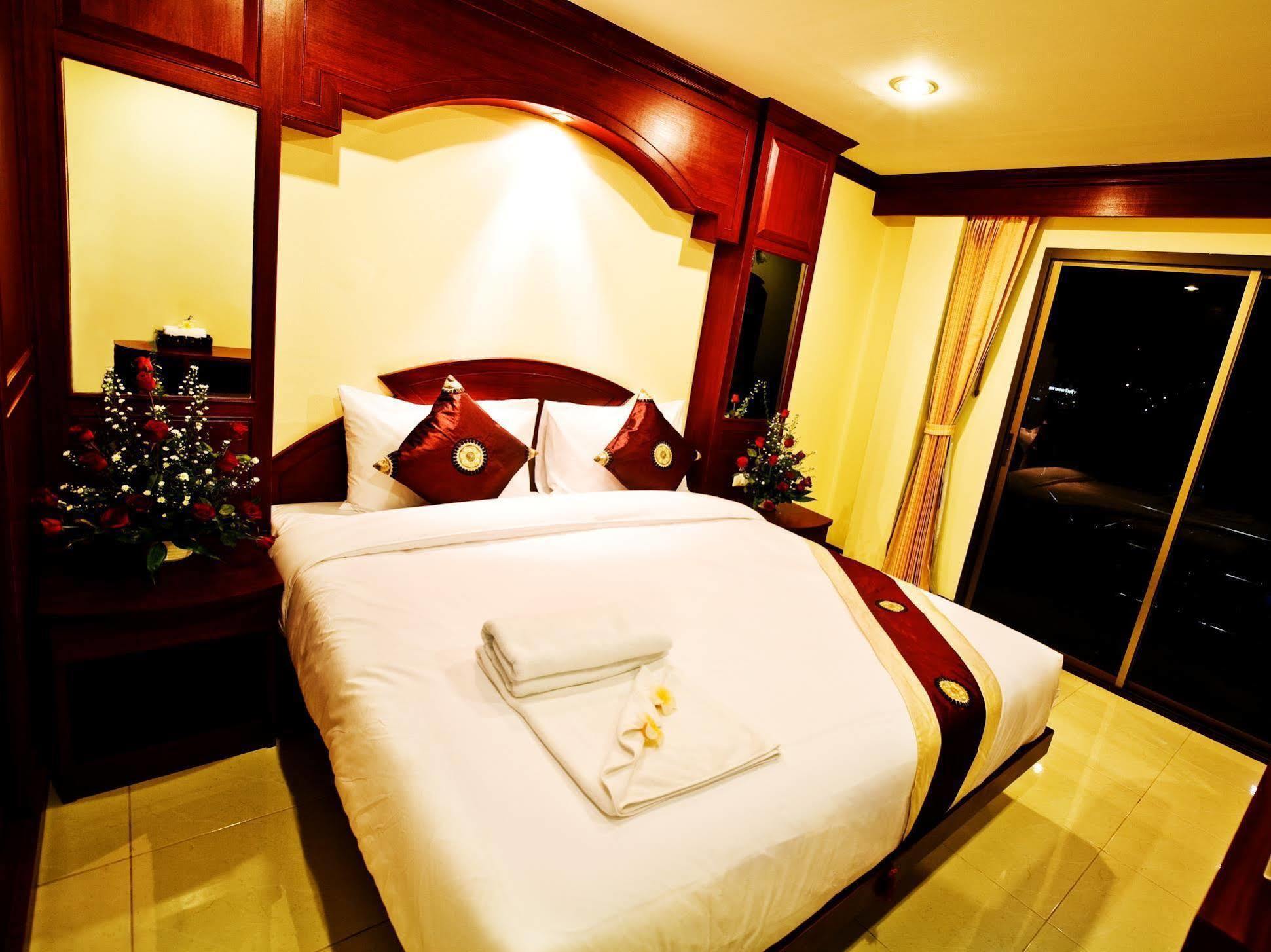 Phuket Baan Sudarat Hotel מראה חיצוני תמונה